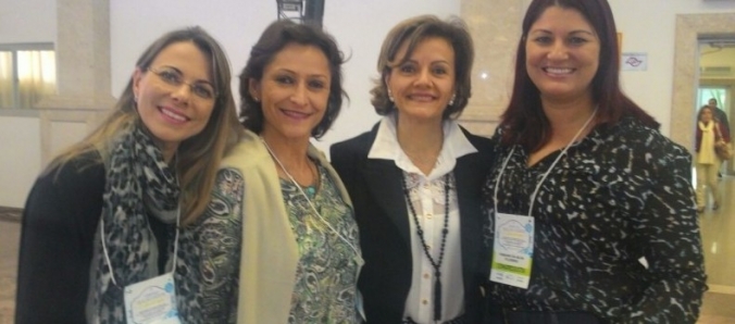 Professoras apresentam trabalhos em Simp�sio Sul/Sudeste de Estomaterapia