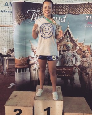 Acad�mica de Enfermagem � Bi Campe� Brasileira de Muay Thai Tradicional