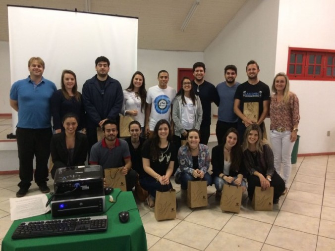 Homenagem aos acad�micos que se destacaram em 2016 nos esportes, pesquisa , extens�o ou Inicia��o cientifica.