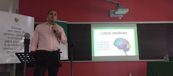 Aula inaugural de Psicologia trouxe reabilita��o psicol�gica como tema