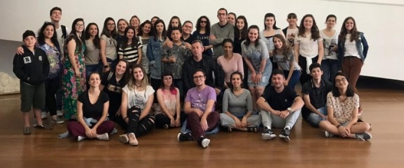 Curso de Letras realiza viagem de estudos para Porto Alegre
