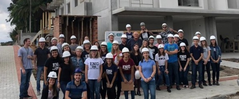 Engenharia Civil realiza visita t�cnica em Nova Veneza