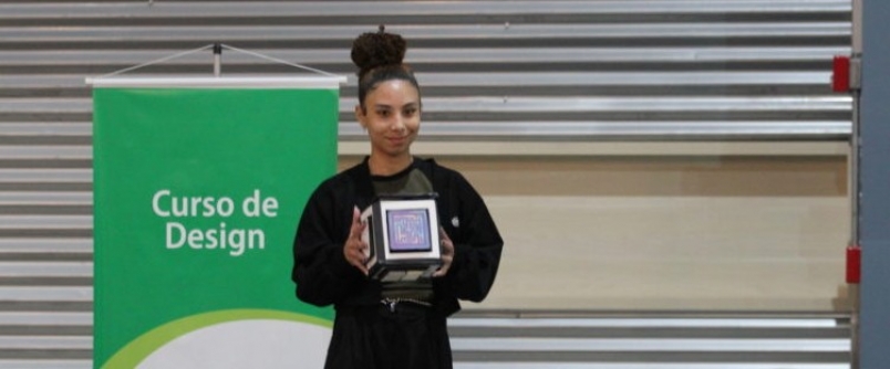 Aps uma semana de imerso, acadmicos de Design elaboram solues para problemas reais