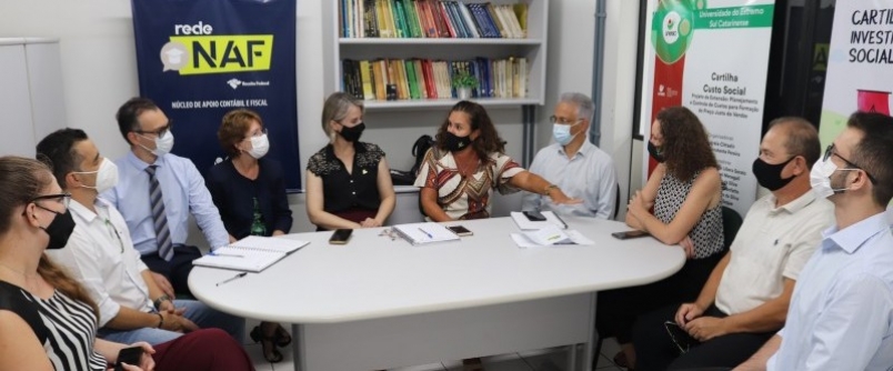 Representantes da Receita Federal visitam a Unesc para avaliar o NAF do curso de Ci�ncias Cont�beis