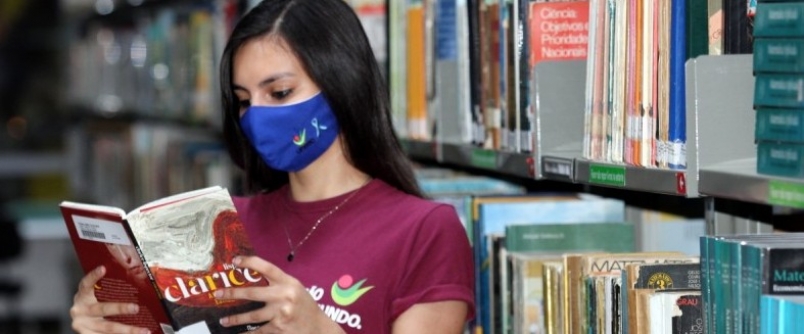 Unesc marca presen�a na 15� edi��o da Feira do Livro