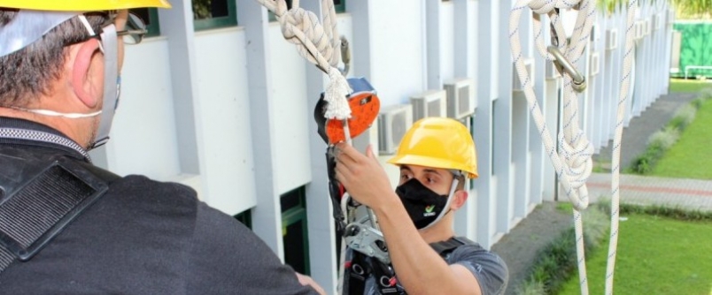 Campanha �Abril Verde� destaca a import�ncia da seguran�a e sa�de do trabalhador