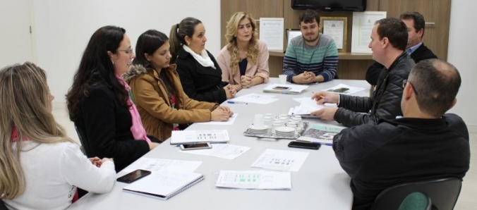 Unesc busca por melhorias do transporte p�blico para estudantes do Iparque