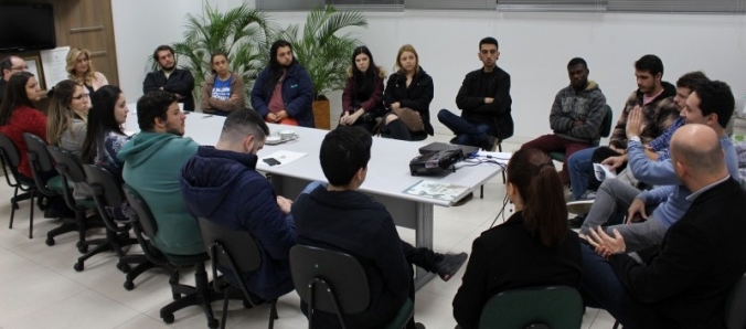 Reitoria dialoga com DCE e acad�micos