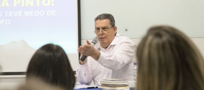 lvaro Vieira Pinto lutou pela construo de um pensamento nacionalista