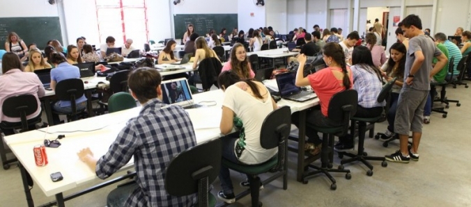 Curso de Arquitetura e Urbanismo lan�a primeira edi��o de revista