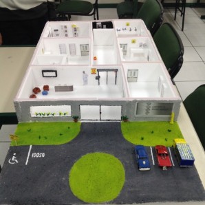 Acadmicos de Biomedicina confeccionam maquetes sobre Nveis de Biossegurana de Laboratrios