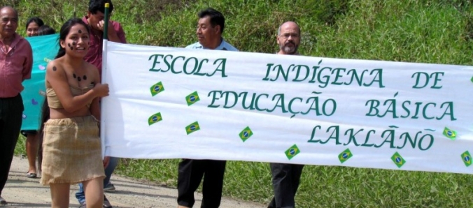 Alunos de Hist�ria da Unesc conhecem tribo ind�gena