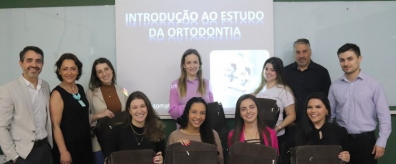 Aula inaugural marca incio da sexta turma da ps-graduao em Ortodontia
