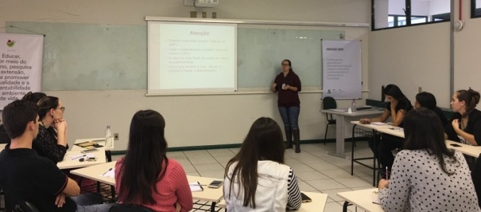 Funcion�rios participam de capacita��o na Unesc