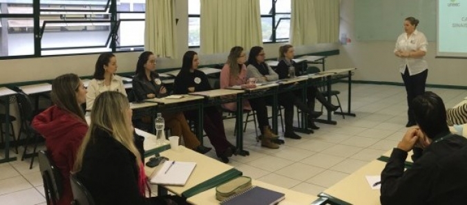 Colaboradores participam de capacita��o sobre comunica��o e pontua��o