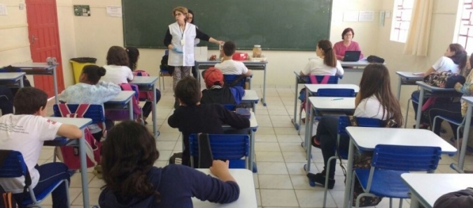 Um dia para conhecer os animais invertebrados e o ar