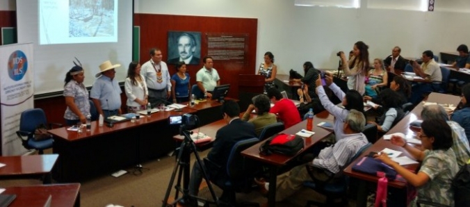 Professor socializa conhecimentos em evento internacional