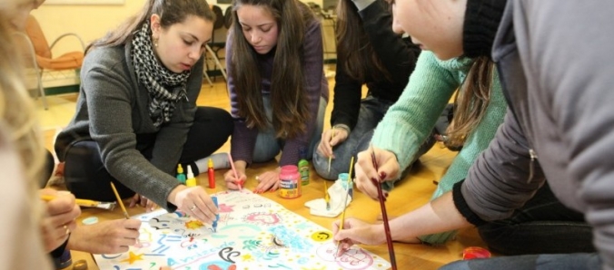 Unesc oferece bolsa para professores da rede p�blica e alunos de licenciatura