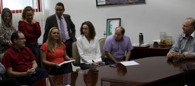 Novos coordenadores de cursos de Tecnologia e da P�s-Gradua��o tomam posse