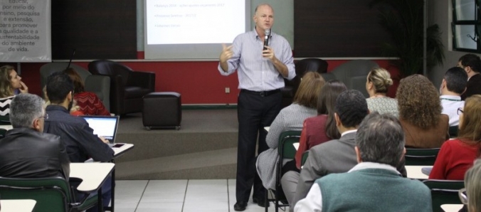 Reuni�o de gestores aborda processo seletivo e or�amento