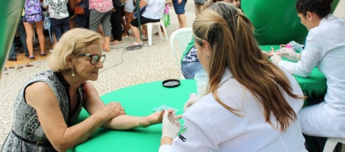 Unesc leva atendimentos de sa�de � comunidade do Pinheirinho