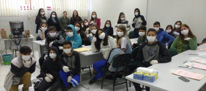 Cedoc recebe alunos do Ensino Fundamental para atividade