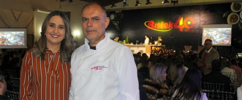 Curso de Gastronomia presente na Aula Show com Chef Henrique Fogaa
