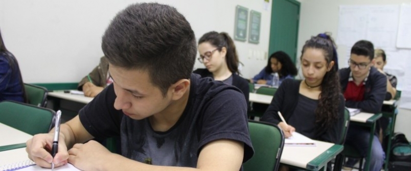 Inscri��es abertas para aul�es do Prepara Enem Unesc