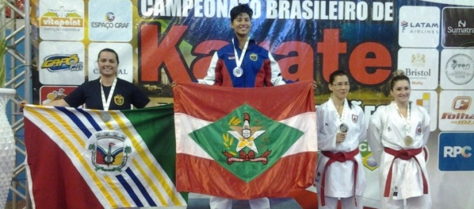 Alunos da Unesc conquistam sete medalhas em competies nacionais de Karat