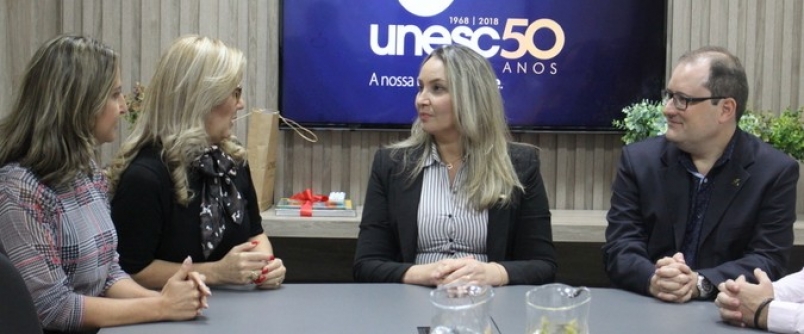 Vice-governadora visita a Unesc e fortalece parceria da Universidade com o Estado