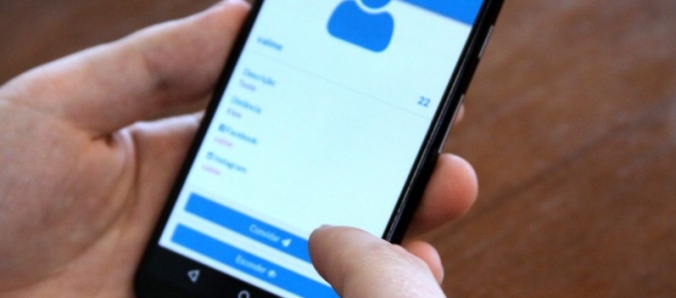 Tecnologia: alunos, egresso e professor criam aplicativos para smartphone