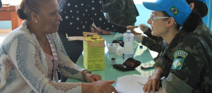 Trabalho humanit�rio: uma egressa da Unesc no Haiti