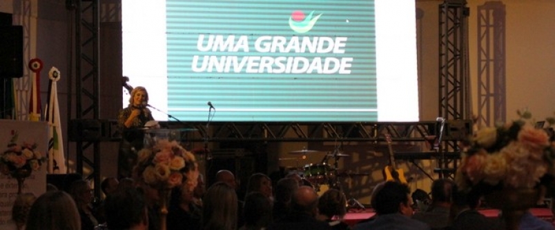 Unesc lan�ar� Polo Ead no Balne�rio Rinc�o