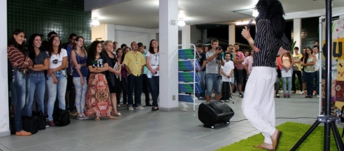 Gargalhadas no Quintas Culturais