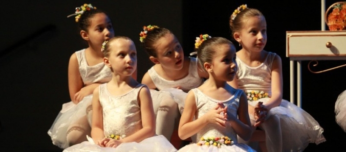 Unesc em dana: Alunos de escolas pblicas interagem com bailarinos em Mostra Didtica