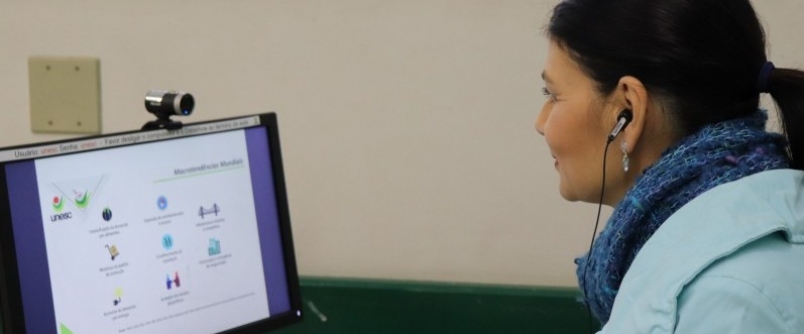 Lideran�as e comunidade de Forquilhinha participam de debates para o Plano de Desenvolvimento da Amrec