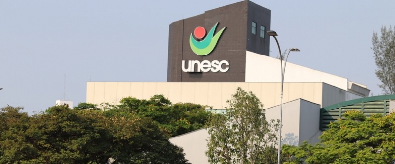 Candidatos  prefeitura de Nova Veneza discutem pleitos na Unesc