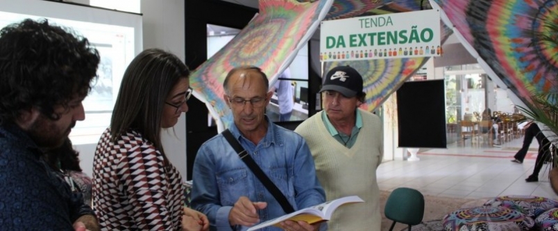 Tenda da Extenso: Um espao para a troca de conhecimento e divulgao de projetos