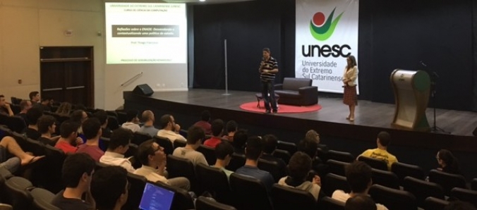 Estudantes de Ci�ncia da Computa��o participam de bate-papo sobre o Enade