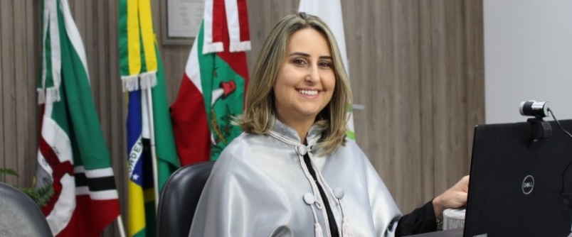 Unesc forma 43 novos cirurgies dentistas