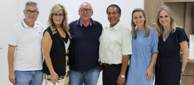 Universidade recebe visita de representantes da Festa das Etnias