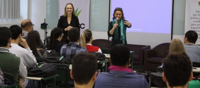 Projeto permite que alunos da Unesc vivenciem o cotidiano da sa�de coletiva na regi�o