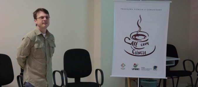 Caf com Cincia leva  comunidade dados sobre infeces graves