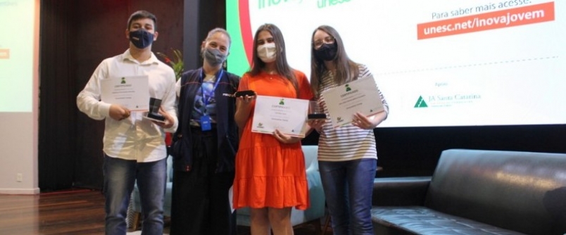 Inova Jovem Unesc incentiva adolescentes a pensarem na transforma��o do lixo em neg�cio