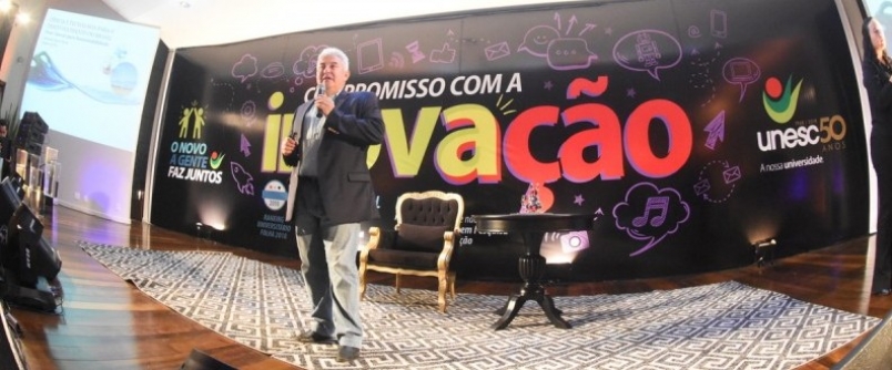 Ministro Marcos Pontes palestra na Unesc e leva reivindicaes das universidades comunitrias