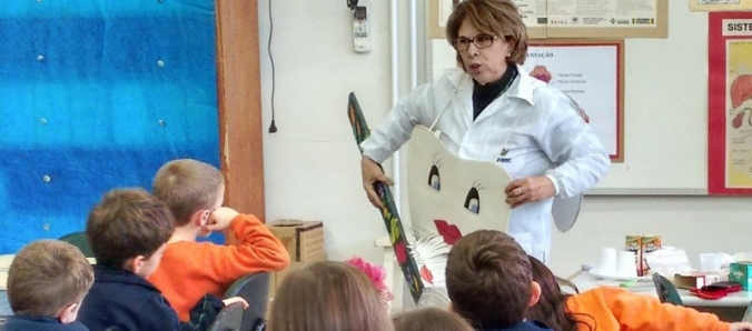 Crian�as se divertem e aprendem no Laborat�rio de Ci�ncias