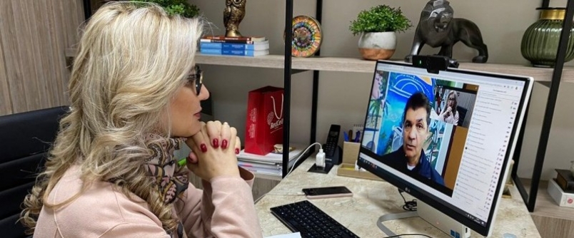 Reitora da Unesc, Luciane Bisognin Ceretta contribui em audincia pblica da Alesc