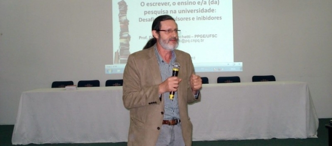 Semin�rio especial debate os desafios � inser��o na p�s-gradua��o