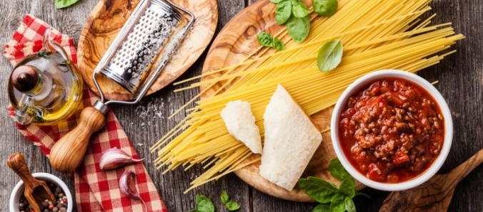 Escola de Gastronomia na Unesc ensina a preparar massas e molhos