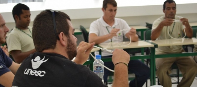 �N�s e Amarras� para aumentar a seguran�a no trabalho